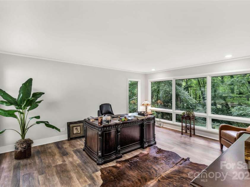 981 Sherwood Circle, Lancaster, SC 29720.  MLS# CAR4254129, YatesRealty ID 14107. 
