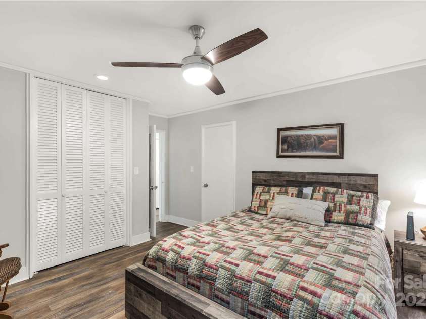 981 Sherwood Circle, Lancaster, SC 29720.  MLS# CAR4254129, YatesRealty ID 14107. 