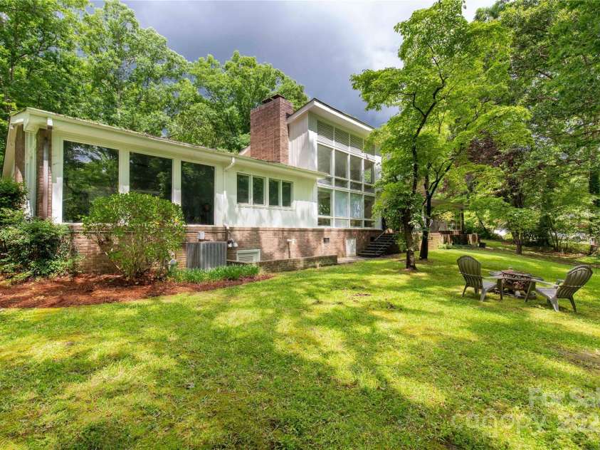 981 Sherwood Circle, Lancaster, SC 29720.  MLS# CAR4254129, YatesRealty ID 14107. 