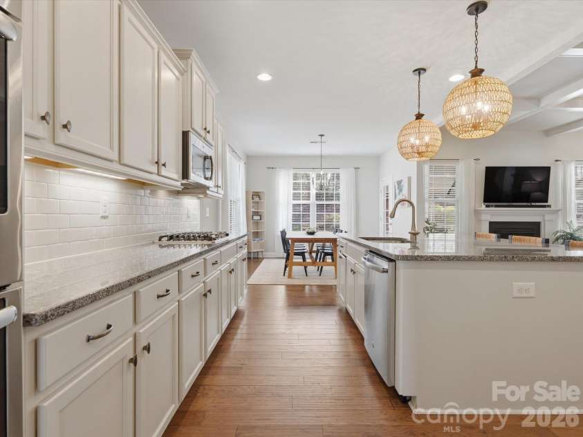 11578 Macallano Drive, Charlotte, NC 28215.  MLS# CAR4363783, YatesRealty ID 14109. 