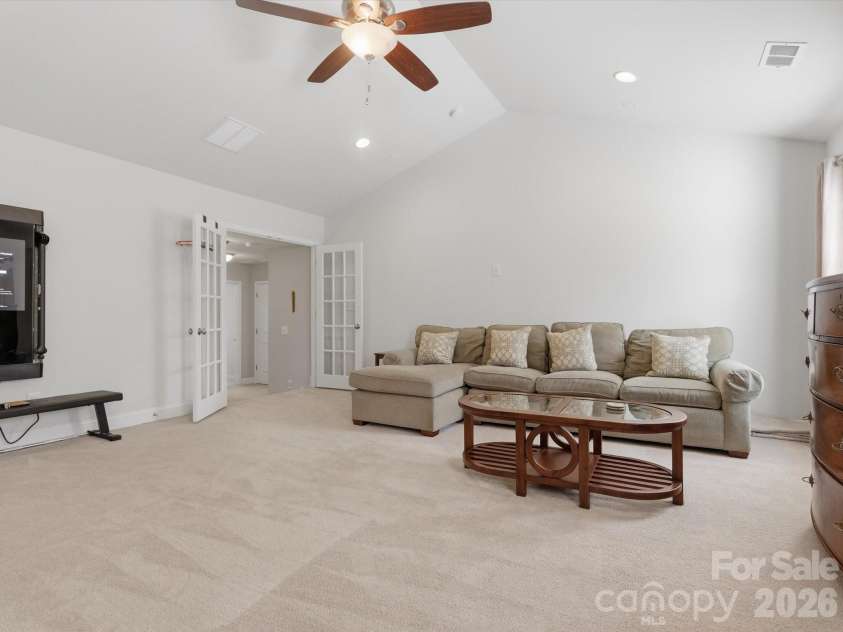 11578 Macallano Drive, Charlotte, NC 28215.  MLS# CAR4363783, YatesRealty ID 14109. 