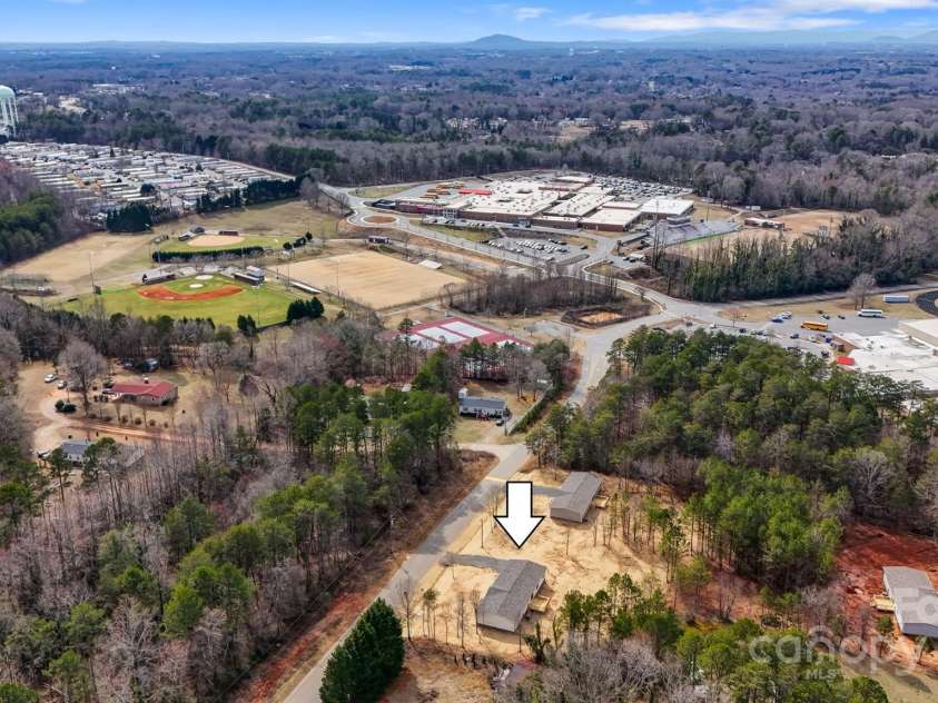 3365 34th Avenue Court, Hickory, NC 28601.  MLS# CAR4225163, YatesRealty ID 14109. 