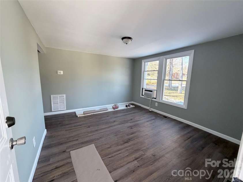 1010 A-B Tennessee Street, Kannapolis, NC 28083.  MLS# CAR4251634, YatesRealty ID 1411. 