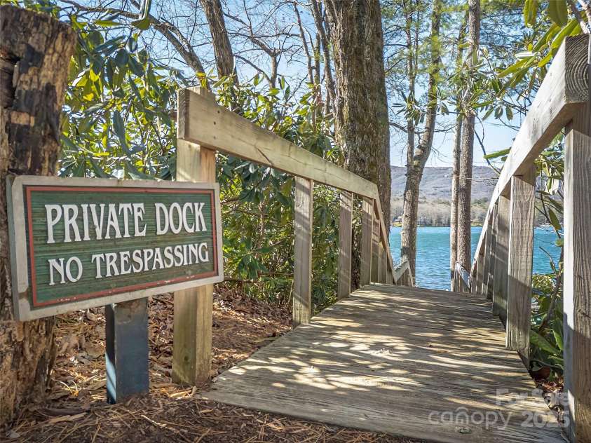 40 Toxaway Landing Drive, Lake Toxaway, NC 28747.  MLS# CAR4329931, YatesRealty ID 1411. 