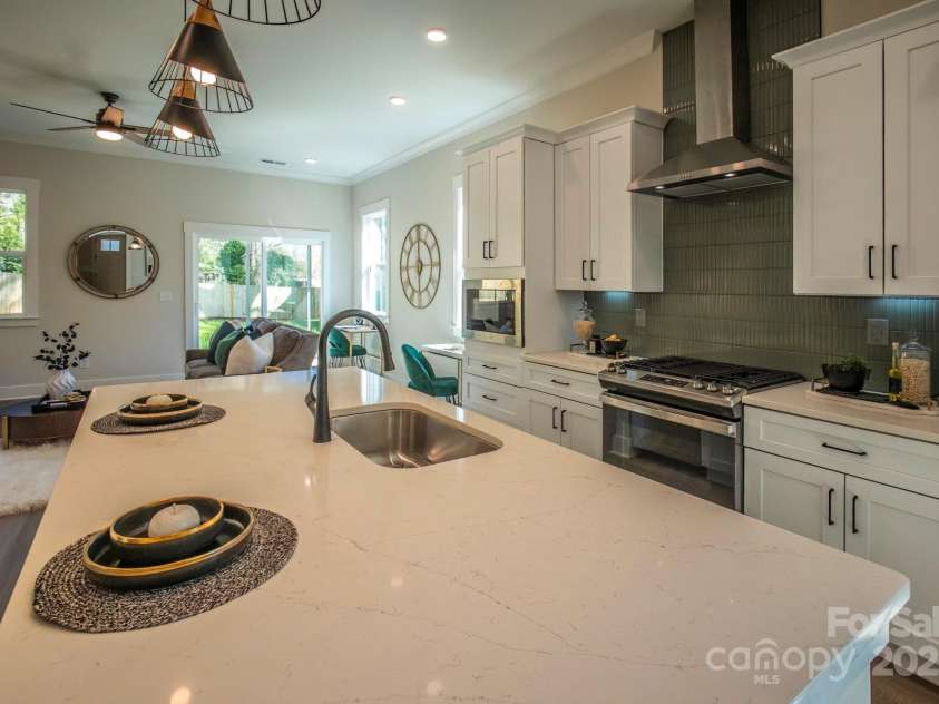 2630 Rose Street, Charlotte, NC 28208.  MLS# CAR4178972, YatesRealty ID 14110. 
