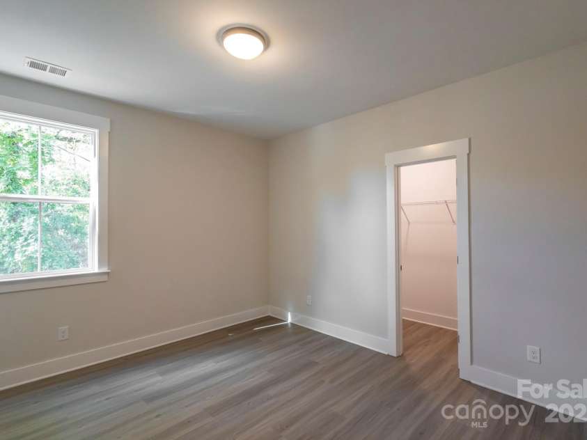 2630 Rose Street, Charlotte, NC 28208.  MLS# CAR4178972, YatesRealty ID 14110. Bed 3