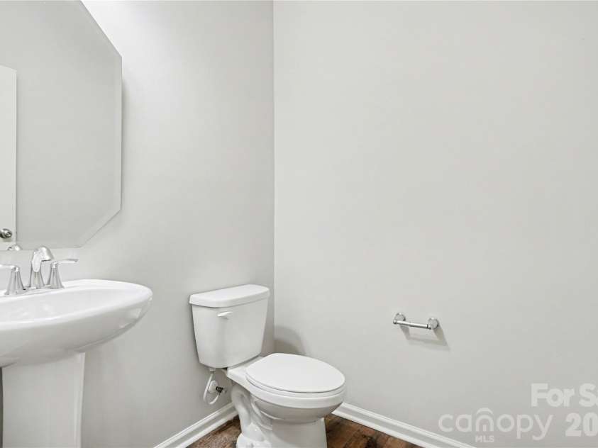 5048 Thomasville Drive, Belmont, NC 28012.  MLS# CAR4370628, YatesRealty ID 14111. Powder Room