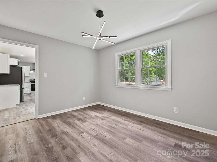 2544 Cedarwild Road, Charlotte, NC 28212.  MLS# CAR4282923, YatesRealty ID 14112. 