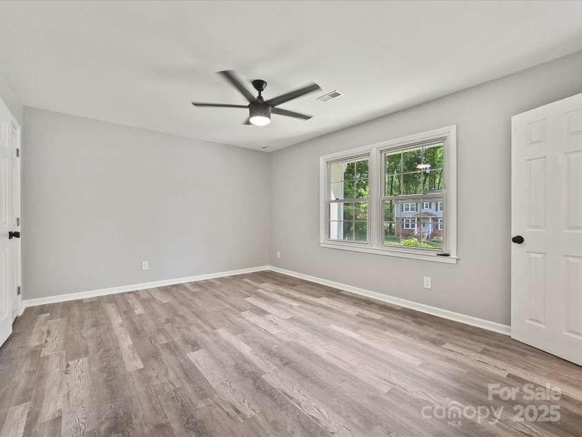 2544 Cedarwild Road, Charlotte, NC 28212.  MLS# CAR4282923, YatesRealty ID 14112. 