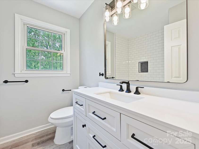2544 Cedarwild Road, Charlotte, NC 28212.  MLS# CAR4282923, YatesRealty ID 14112. 