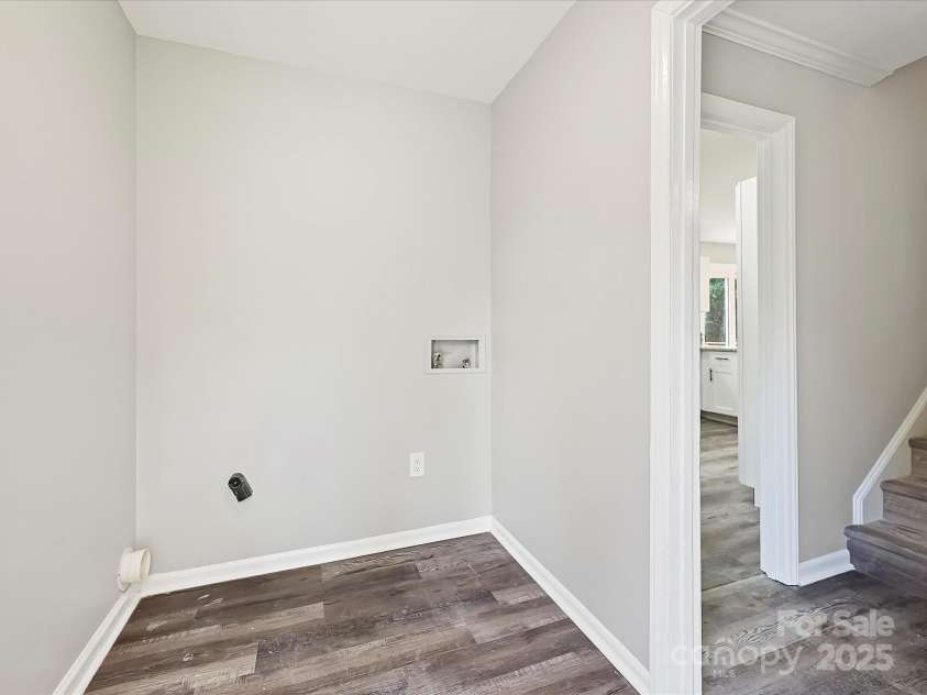 2544 Cedarwild Road, Charlotte, NC 28212.  MLS# CAR4282923, YatesRealty ID 14112. 