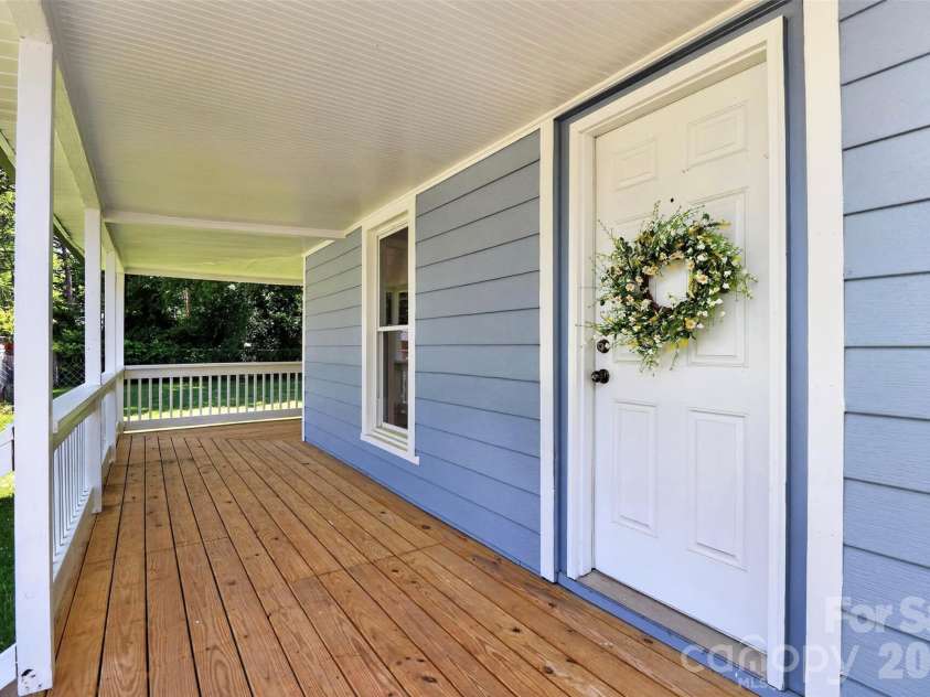 110 Wells Street, Kings Mountain, NC 28086.  MLS# CAR4341383, YatesRealty ID 14114. 