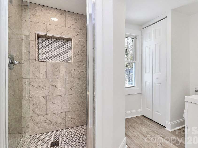 110 Wells Street, Kings Mountain, NC 28086.  MLS# CAR4341383, YatesRealty ID 14114. Primary bathroom