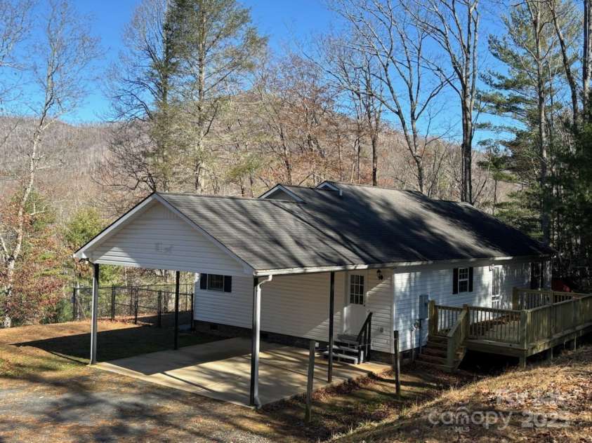 493 Spring Hill Road, Bakersville, NC 28705.  MLS# CAR4308372, YatesRealty ID 14115. Back/side view