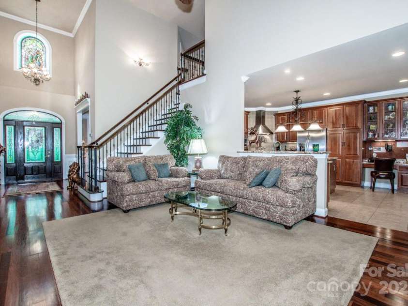 112 Eagle Chase Lane, Troutman, NC 28166.  MLS# CAR4254308, YatesRealty ID 14117. 