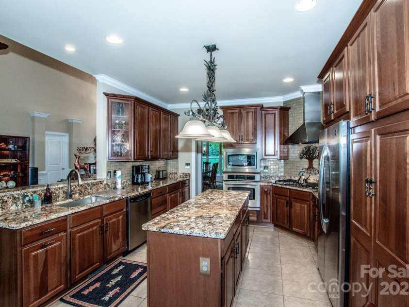 112 Eagle Chase Lane, Troutman, NC 28166.  MLS# CAR4254308, YatesRealty ID 14117. 