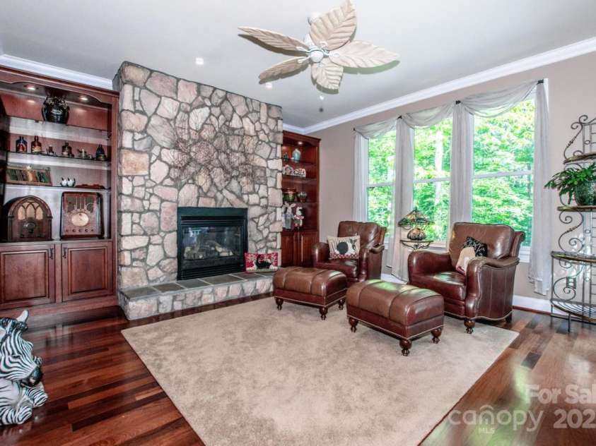 112 Eagle Chase Lane, Troutman, NC 28166.  MLS# CAR4254308, YatesRealty ID 14117. 