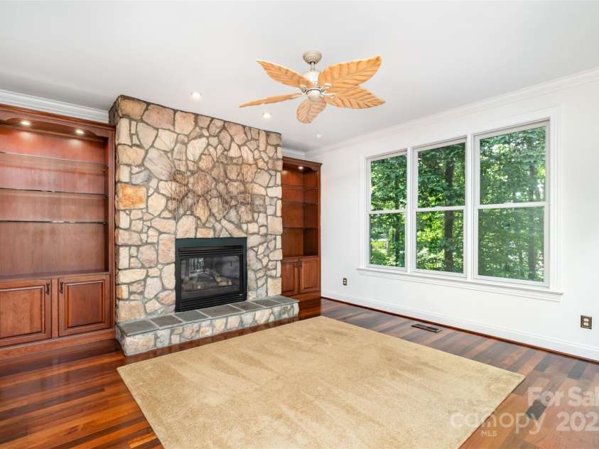 112 Eagle Chase Lane, Troutman, NC 28166.  MLS# CAR4296376, YatesRealty ID 14117. 