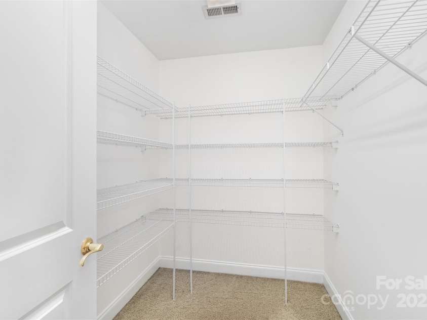 112 Eagle Chase Lane, Troutman, NC 28166.  MLS# CAR4296376, YatesRealty ID 14117. 