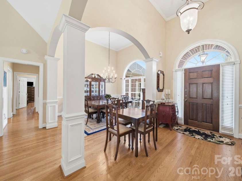 2909 Lakeshore Drive, Chester, SC 29706.  MLS# CAR4367070, YatesRealty ID 14118. 