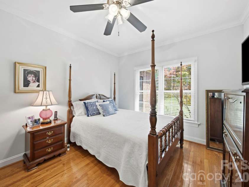 2909 Lakeshore Drive, Chester, SC 29706.  MLS# CAR4367070, YatesRealty ID 14118. 