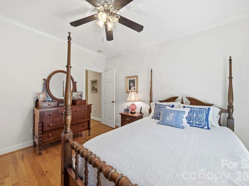 2909 Lakeshore Drive, Chester, SC 29706.  MLS# CAR4367070, YatesRealty ID 14118. 