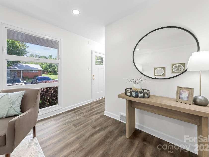 4226 Randolph Road, Charlotte, NC 28211.  MLS# CAR4258784, YatesRealty ID 14119. 