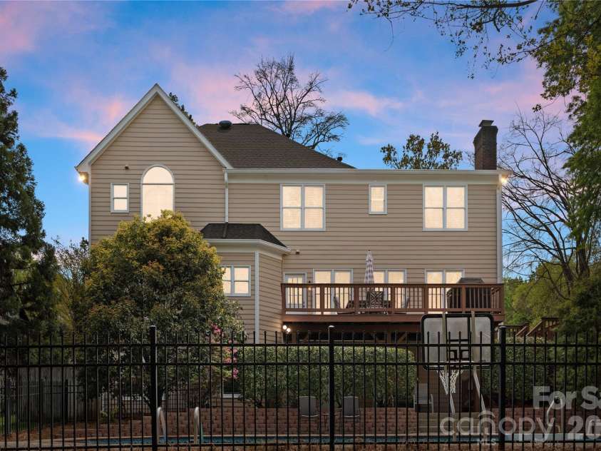 4708 Heatherton Place, Charlotte, NC 28270.  MLS# CAR4363271, YatesRealty ID 14119. 