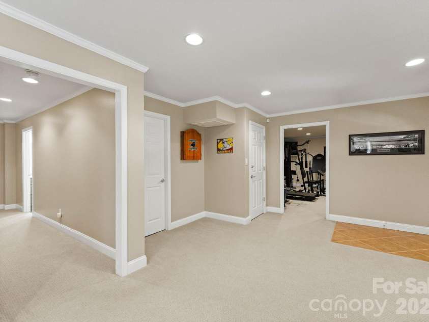 4708 Heatherton Place, Charlotte, NC 28270.  MLS# CAR4363271, YatesRealty ID 14119. Basement Flex Space