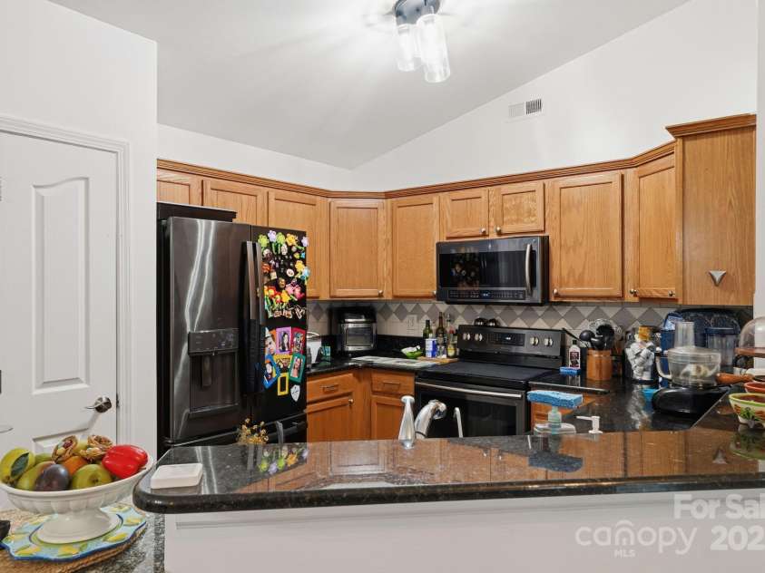 13512 Michael Lynn Road, Charlotte, NC 28278.  MLS# CAR4329599, YatesRealty ID 1412. 