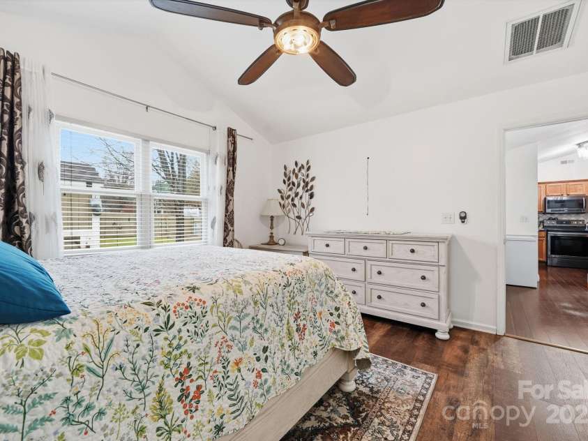 13512 Michael Lynn Road, Charlotte, NC 28278.  MLS# CAR4329599, YatesRealty ID 1412. 