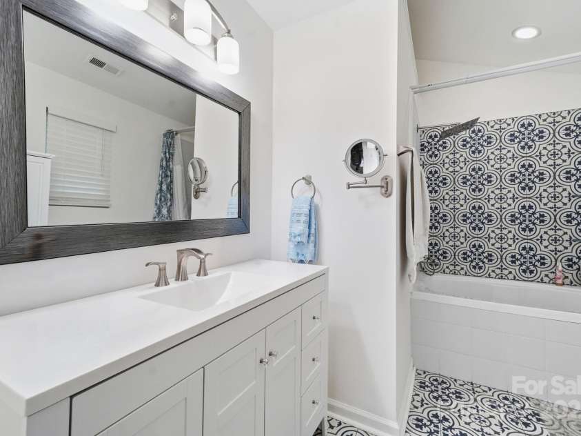 13512 Michael Lynn Road, Charlotte, NC 28278.  MLS# CAR4329599, YatesRealty ID 1412. 