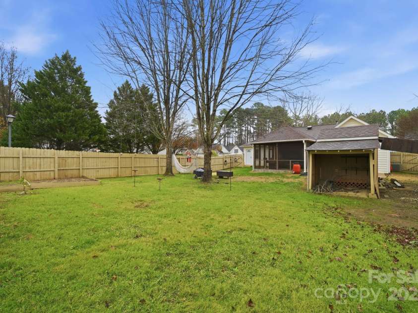 13512 Michael Lynn Road, Charlotte, NC 28278.  MLS# CAR4329599, YatesRealty ID 1412. 