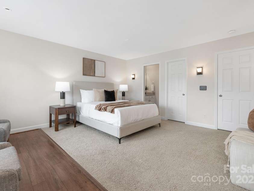 8206 Stourhead Gardens Lane, Waxhaw, NC 28173.  MLS# CAR4250920, YatesRealty ID 14120. 