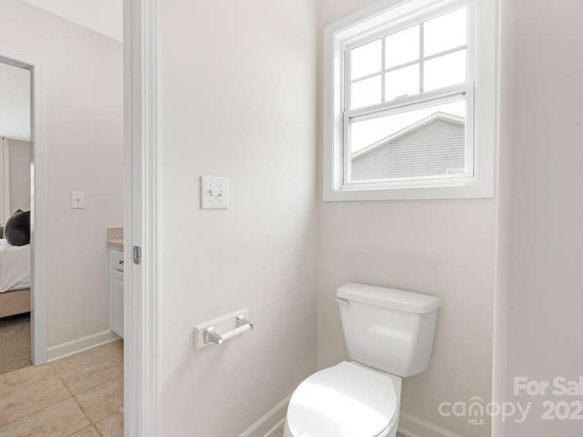 8206 Stourhead Gardens Lane, Waxhaw, NC 28173.  MLS# CAR4250920, YatesRealty ID 14120. 