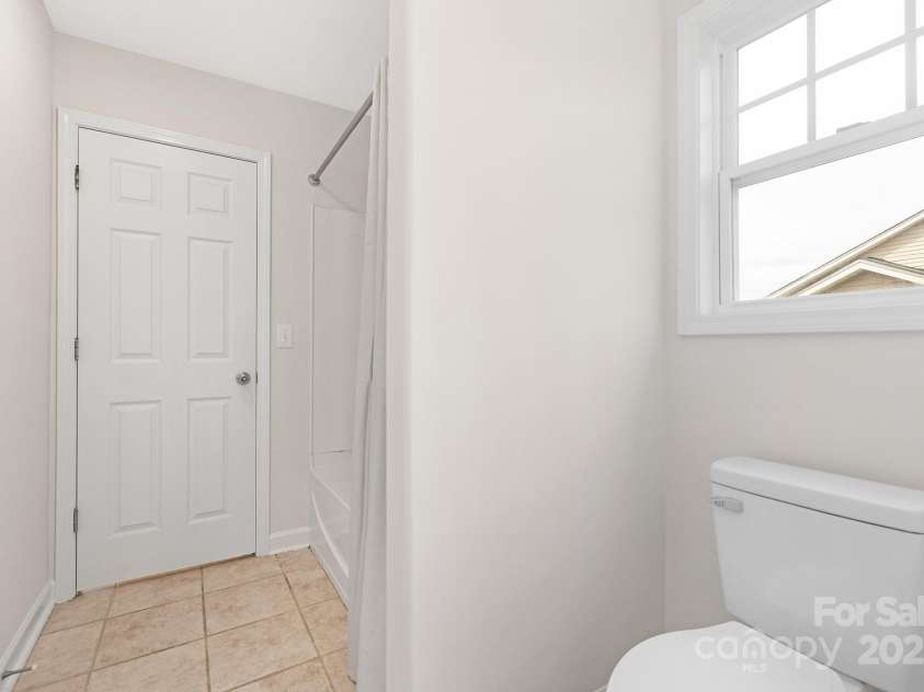 8206 Stourhead Gardens Lane, Waxhaw, NC 28173.  MLS# CAR4250920, YatesRealty ID 14120. 