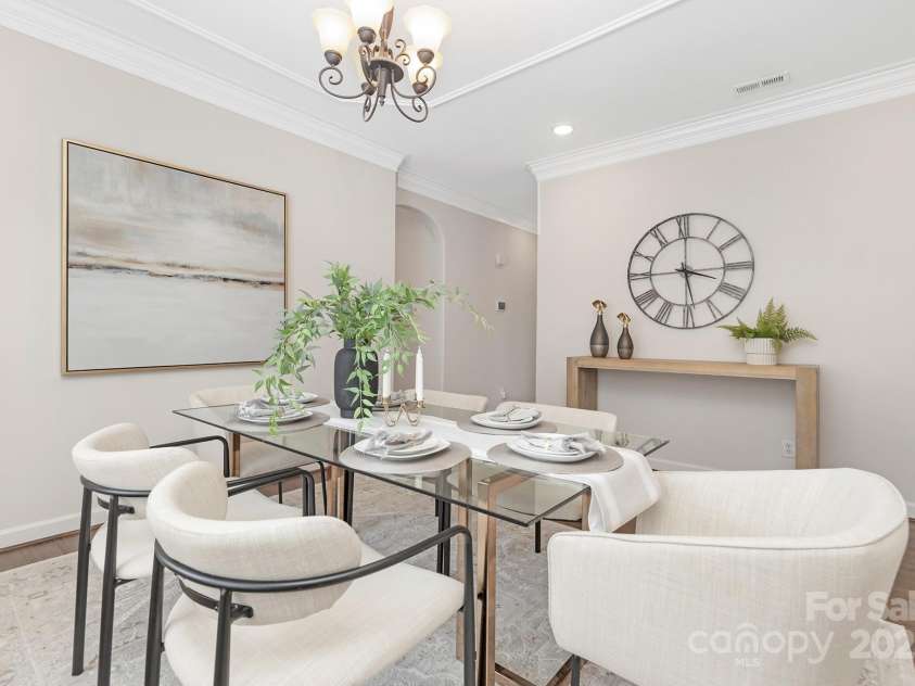 8206 Stourhead Gardens Lane, Waxhaw, NC 28173.  MLS# CAR4250920, YatesRealty ID 14120. Dinning