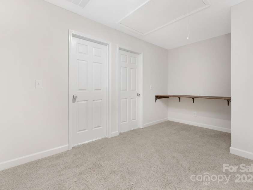 8206 Stourhead Gardens Lane, Waxhaw, NC 28173.  MLS# CAR4250920, YatesRealty ID 14120. Loft