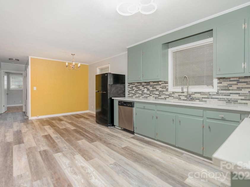 2218 Fifth Avenue, Gastonia, NC 28052.  MLS# CAR4246879, YatesRealty ID 14121. 