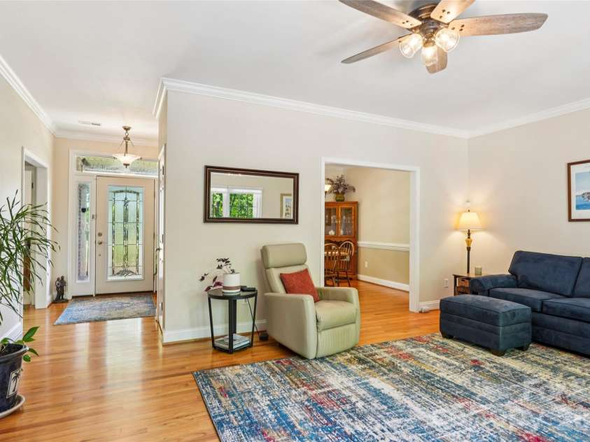 155 Howard Pond Loop, Statesville, NC 28625.  MLS# CAR4355676, YatesRealty ID 14123. 