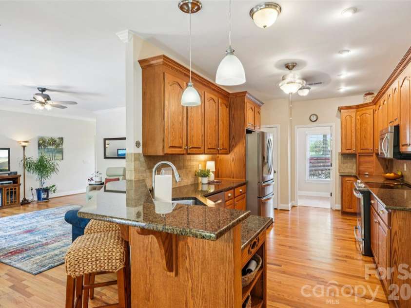 155 Howard Pond Loop, Statesville, NC 28625.  MLS# CAR4355676, YatesRealty ID 14123. 
