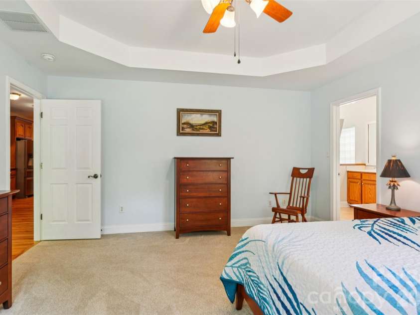 155 Howard Pond Loop, Statesville, NC 28625.  MLS# CAR4355676, YatesRealty ID 14123. 