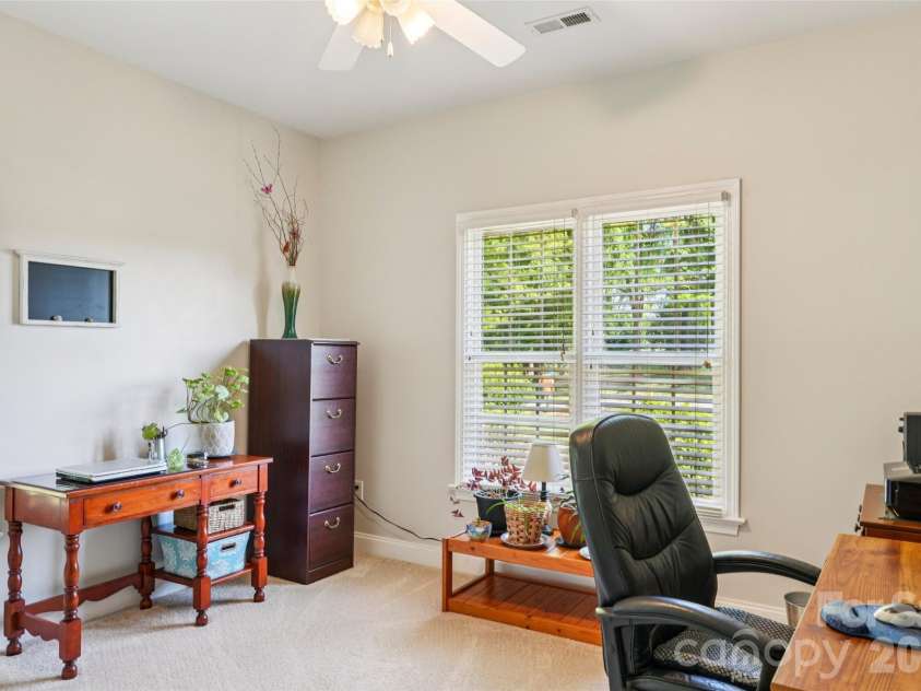 155 Howard Pond Loop, Statesville, NC 28625.  MLS# CAR4355676, YatesRealty ID 14123. 