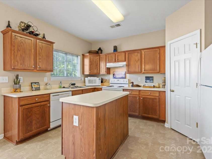 245 Rock Ridge Lane, Mount Holly, NC 28120.  MLS# CAR4255355, YatesRealty ID 14124. 