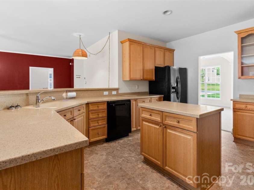 4743 Cascade Avenue, Rock Hill, SC 29732.  MLS# CAR4366756, YatesRealty ID 14124. 