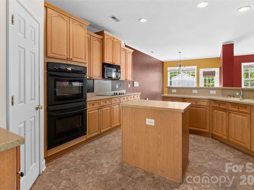 4743 Cascade Avenue, Rock Hill, SC 29732.  MLS# CAR4366756, YatesRealty ID 14124. 