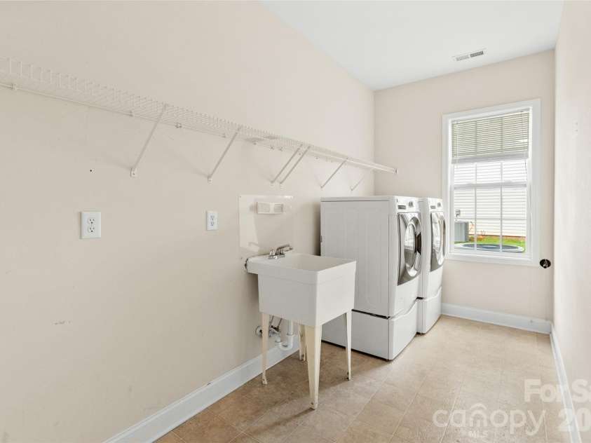 4743 Cascade Avenue, Rock Hill, SC 29732.  MLS# CAR4366756, YatesRealty ID 14124. 
