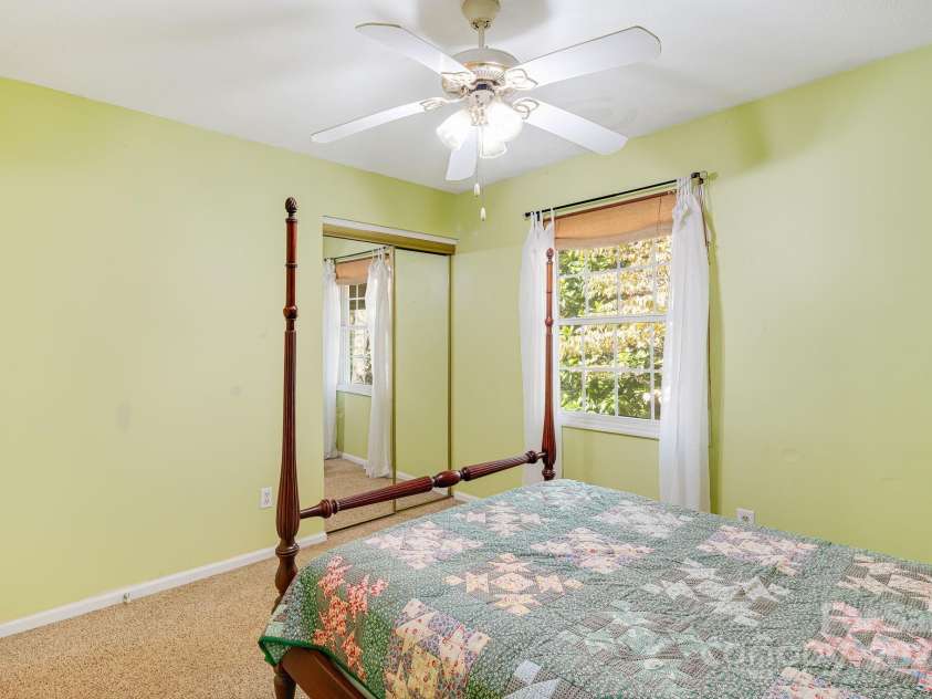 19 Brookcliff Drive, Asheville, NC 28804.  MLS# CAR4174450, YatesRealty ID 14125. 