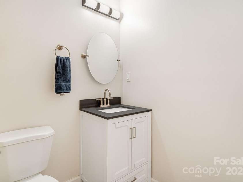 19 Brookcliff Drive, Asheville, NC 28804.  MLS# CAR4174450, YatesRealty ID 14125. 