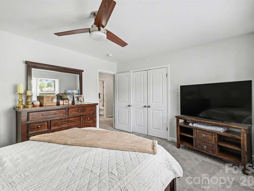 130 Cherokee Lane, Salisbury, NC 28147.  MLS# CAR4334676, YatesRealty ID 14126. 